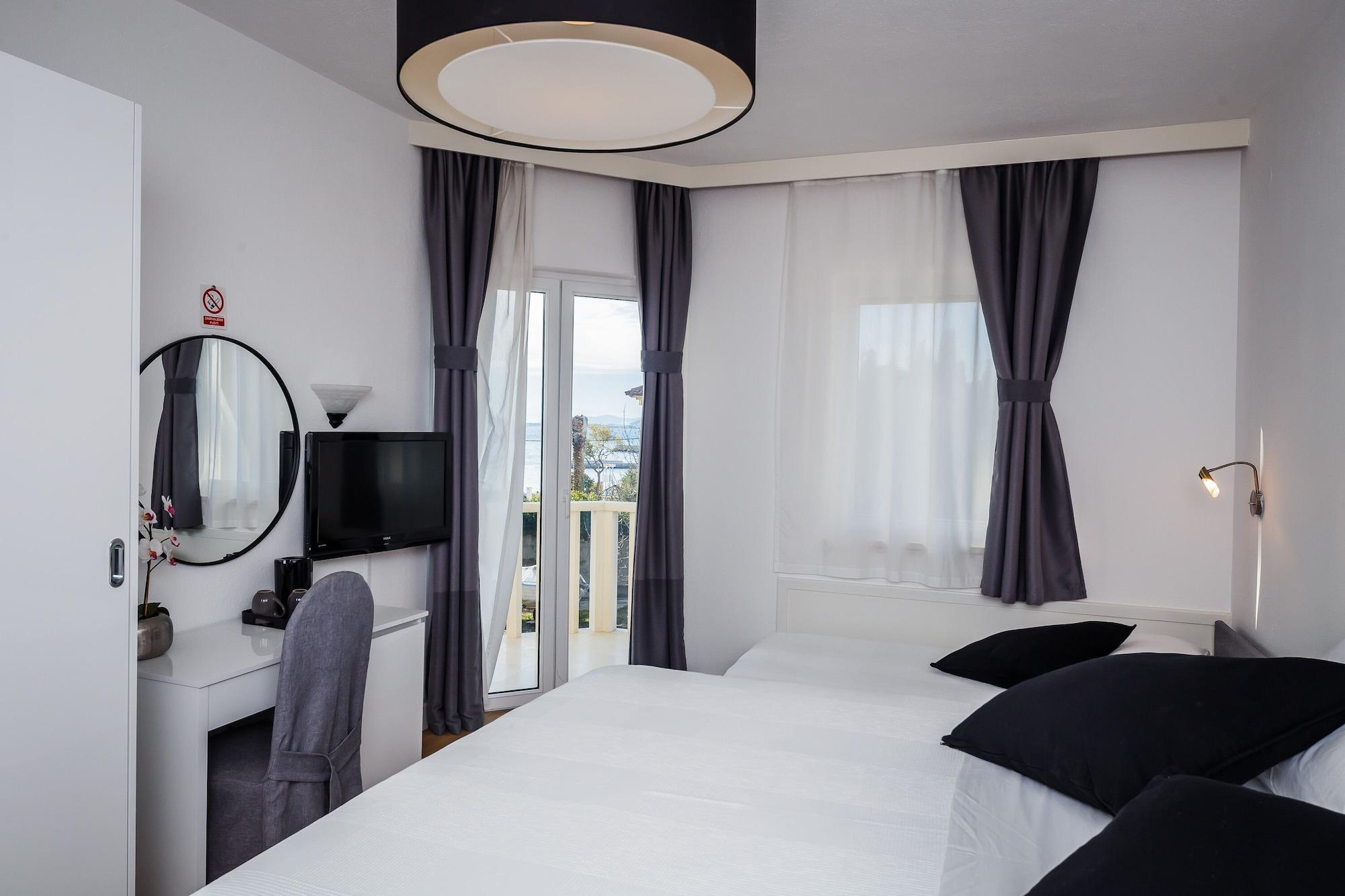 Hotel Villa Zarko Kastel Stari Luaran gambar